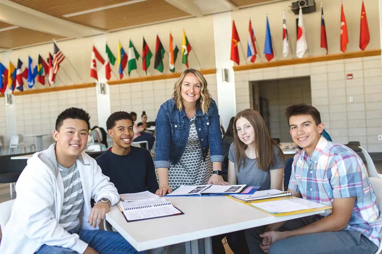 matrículas Escola internacional Hola