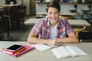 Como fazer renovação de matrícula do ensino médio: escolas estaduais do Rio de Janeiro